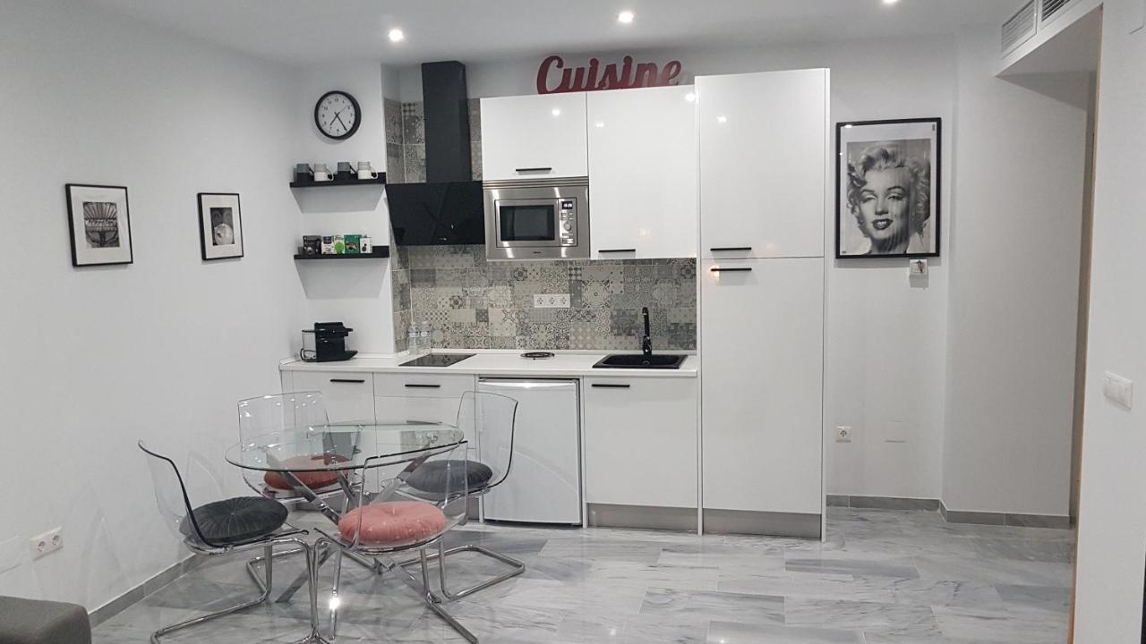 Atocha 3 Apartment Malaga Exterior photo